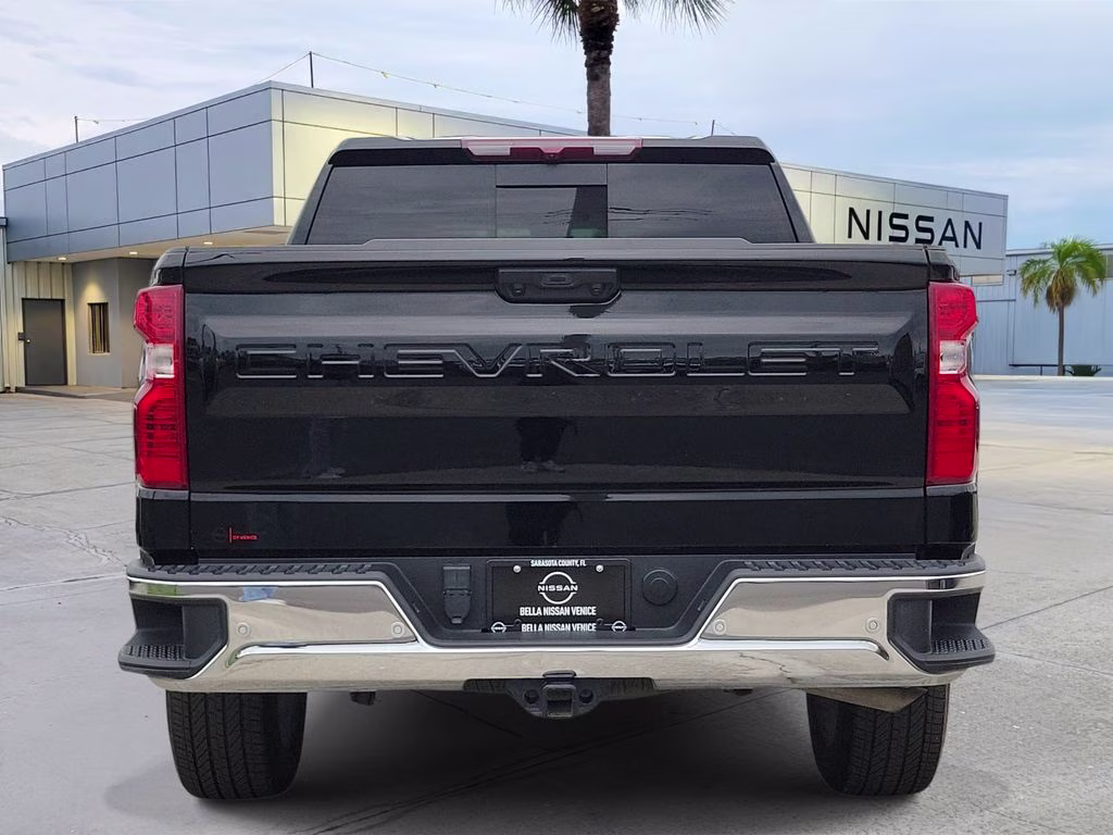 2025 Black Chevrolet Silverado 1500 LT RWD Truck
