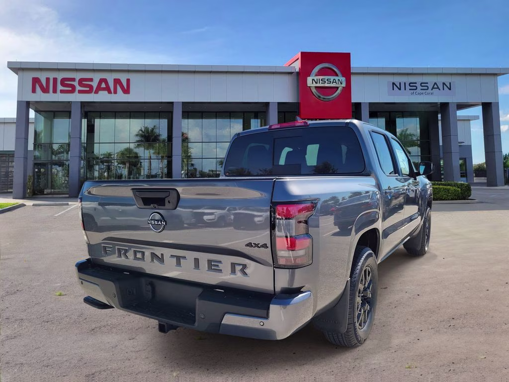 2026 Gun Metallic Nissan Frontier SV 4X4 Truck