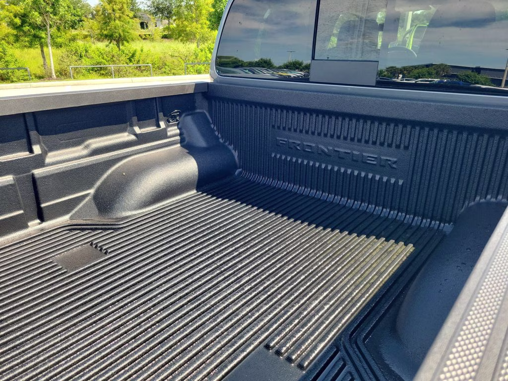 2026 Gun Metallic Nissan Frontier SV 4X4 Truck