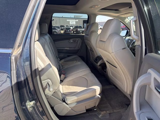 2009 Blue Chevrolet Traverse LT AWD SUV
