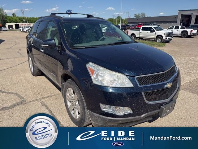 2009 Blue Chevrolet Traverse LT AWD SUV