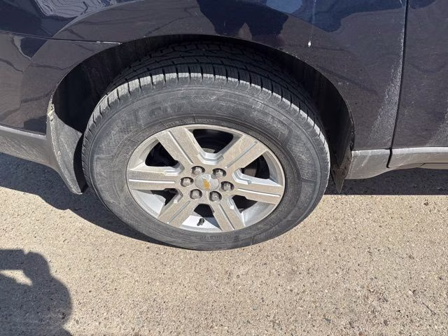 2009 Blue Chevrolet Traverse LT AWD SUV