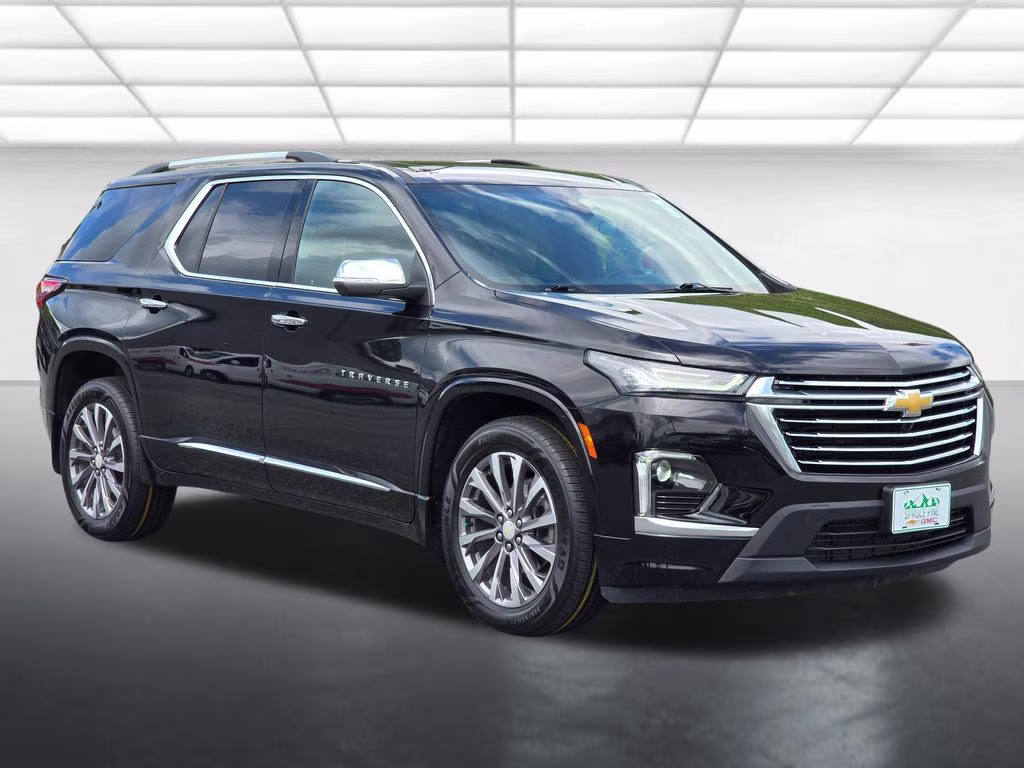 2023 Mosaic Black Metallic Chevrolet Traverse Premier AWD SUV