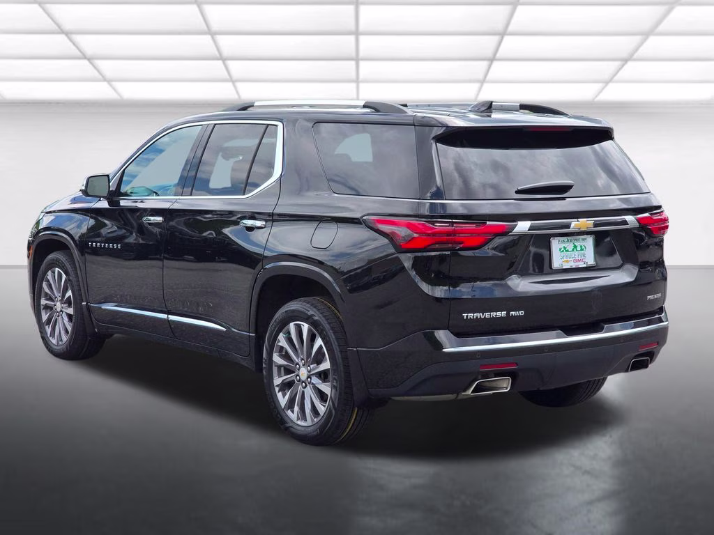 2023 Mosaic Black Metallic Chevrolet Traverse Premier AWD SUV