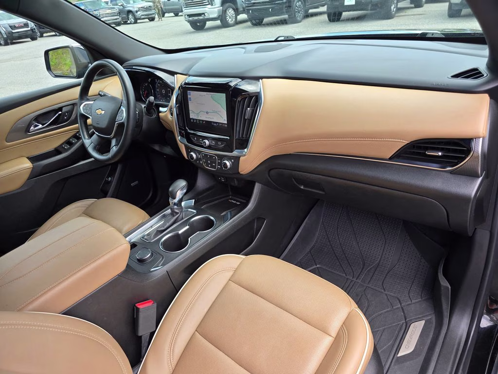 2023 Mosaic Black Metallic Chevrolet Traverse Premier AWD SUV