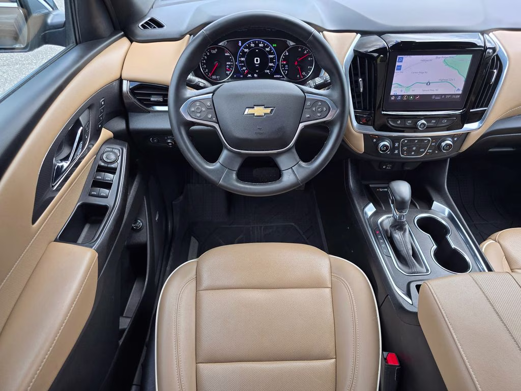 2023 Mosaic Black Metallic Chevrolet Traverse Premier AWD SUV