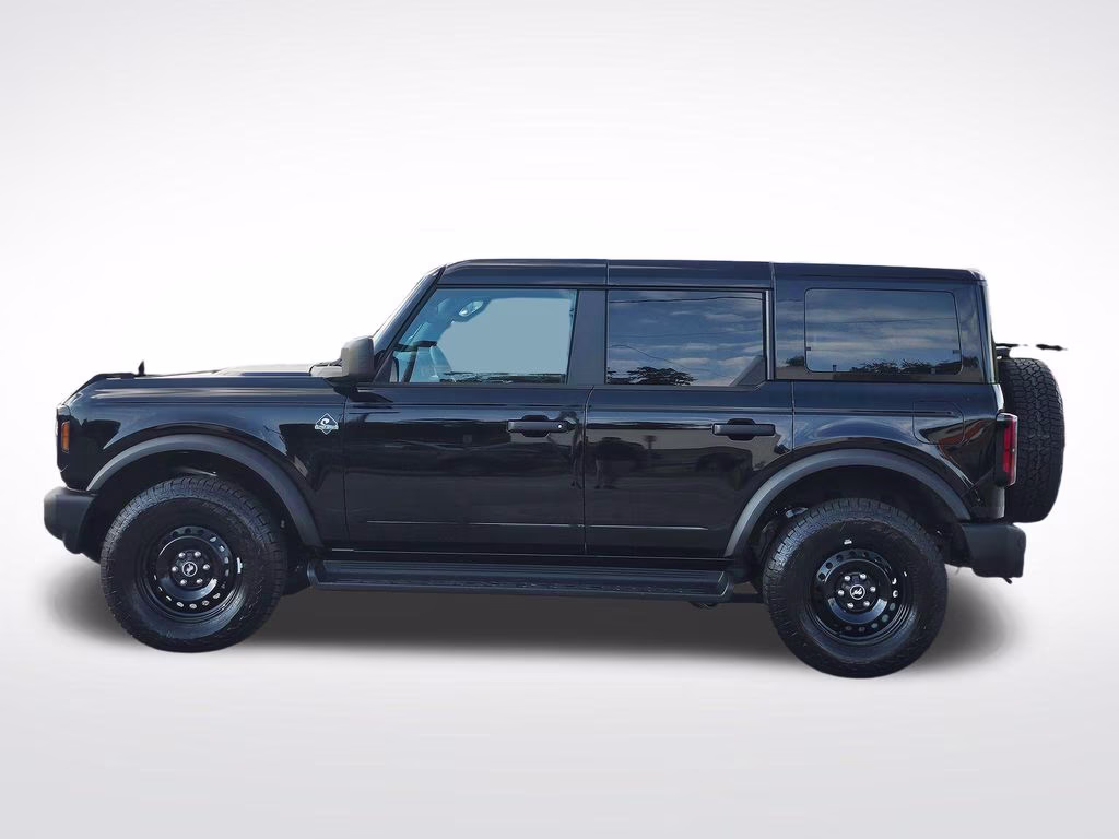 2026 Shadow Black Ford Bronco Outer Banks 4X4 SUV