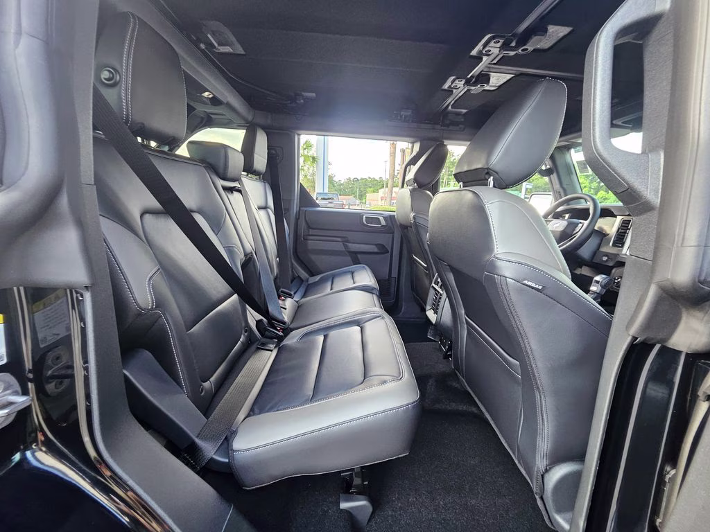 2026 Shadow Black Ford Bronco Outer Banks 4X4 SUV