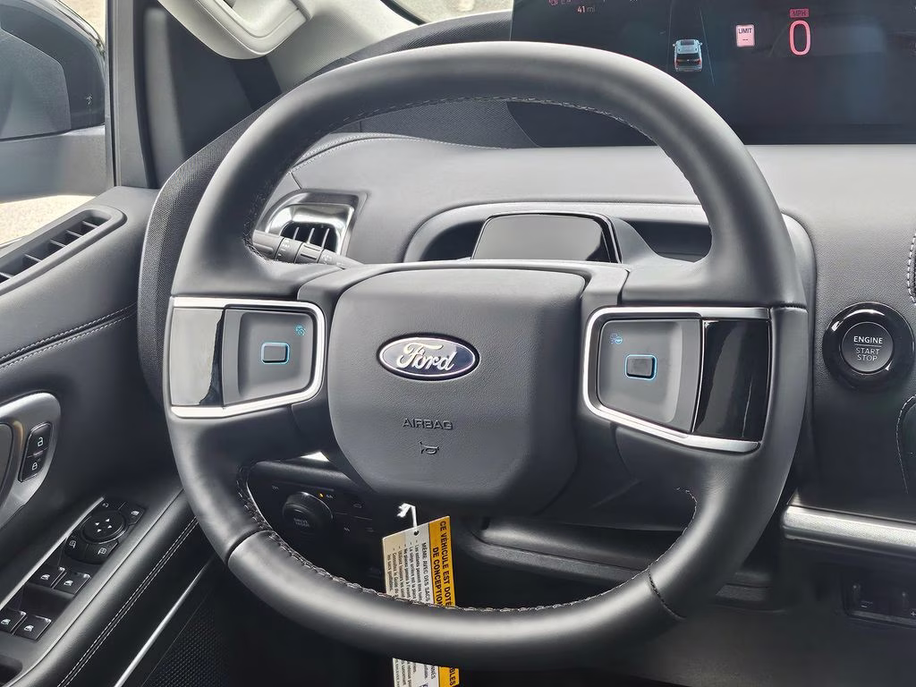 2026 Glacier Gray Metallic Tri-Coat Ford Expedition Platinum 4X4 SUV