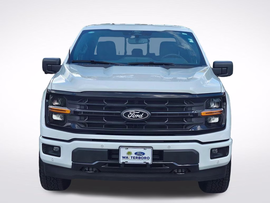 2026 Oxford White Ford F-150 XLT 4X4 Truck