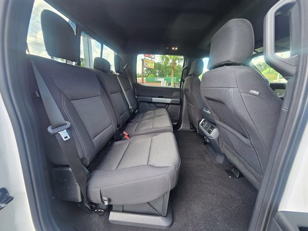 2026 Oxford White Ford F-150 XLT 4X4 Truck
