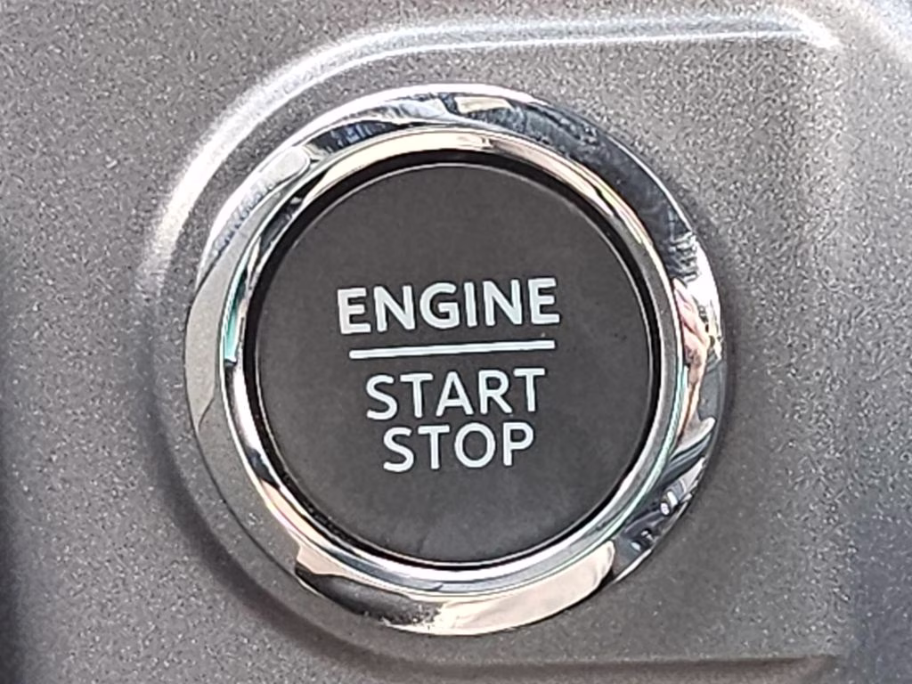 2026 Oxford White Ford F-150 XLT 4X4 Truck