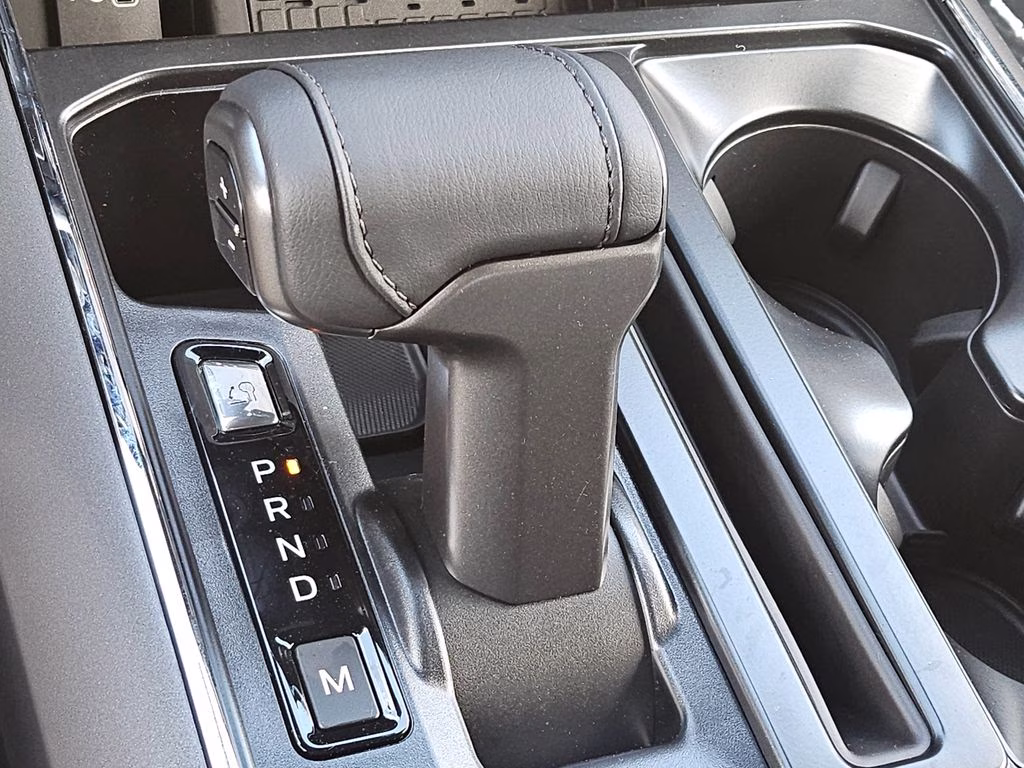 2026 Oxford White Ford F-150 XLT 4X4 Truck