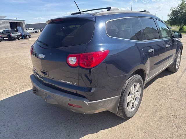 2009 Blue Chevrolet Traverse LT AWD SUV