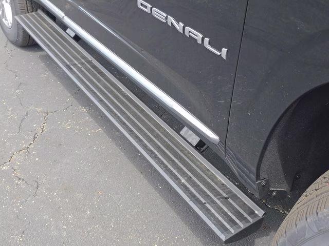 2026 Onyx Black GMC Yukon Denali 4X4 SUV
