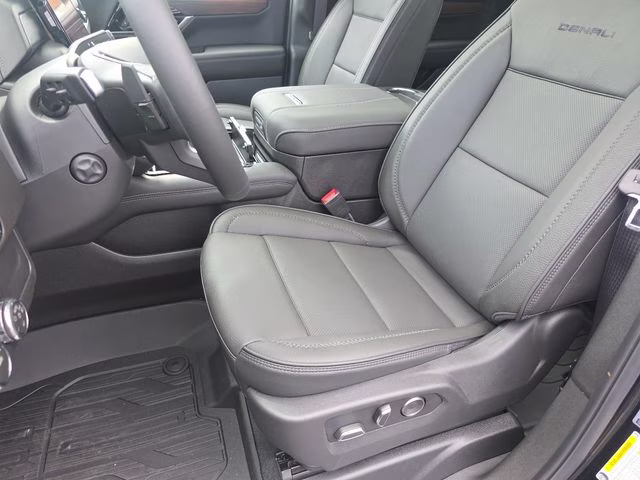 2026 Onyx Black GMC Yukon Denali 4X4 SUV