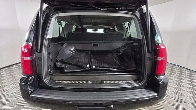 2018 Black Chevrolet Suburban LT 4X4 SUV
