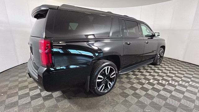 2018 Black Chevrolet Suburban LT 4X4 SUV