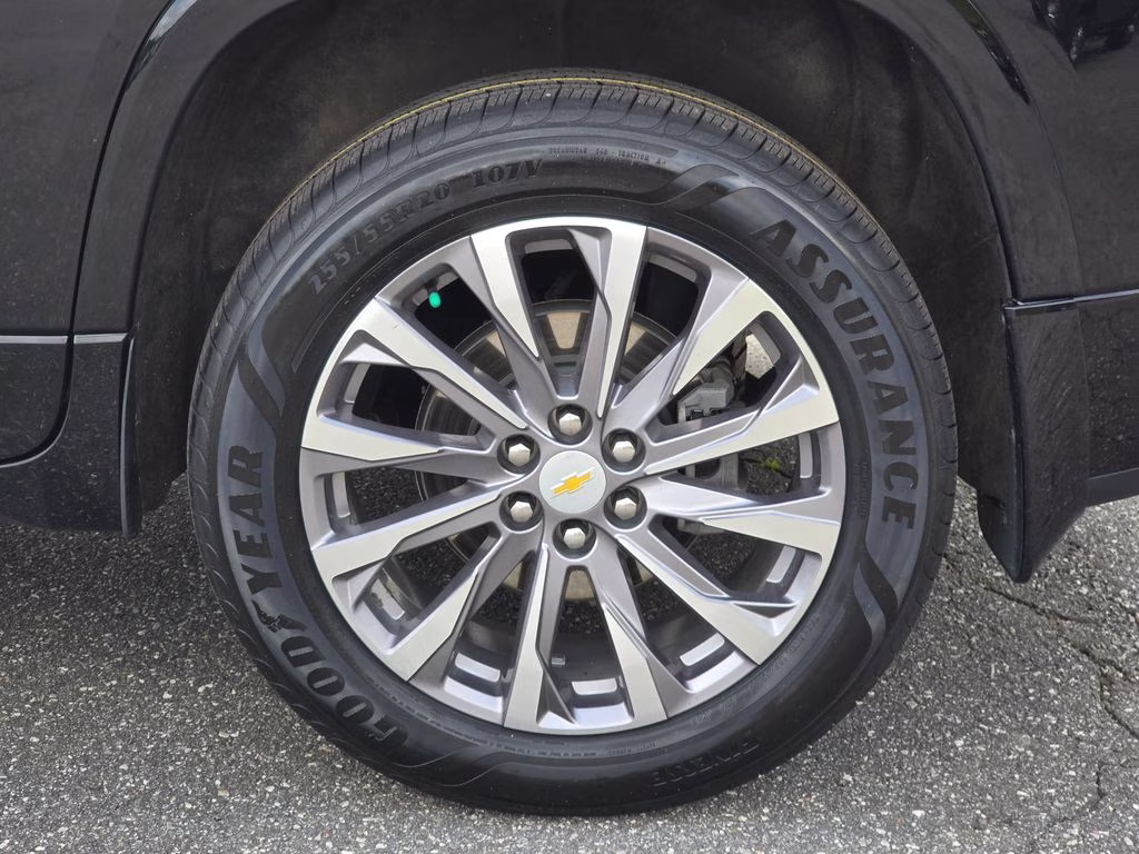 2023 Mosaic Black Metallic Chevrolet Traverse Premier AWD SUV