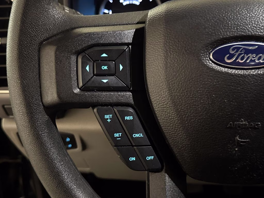 2020 Blue Jeans Metallic Ford Super Duty F-250 SRW XLT 4X4 Truck