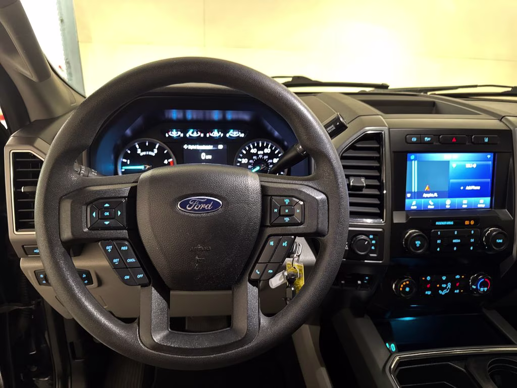 2020 Blue Jeans Metallic Ford Super Duty F-250 SRW XLT 4X4 Truck