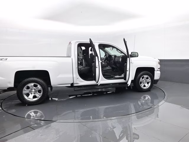 2018 Summit White Chevrolet Silverado 1500 LT 4X4 Truck