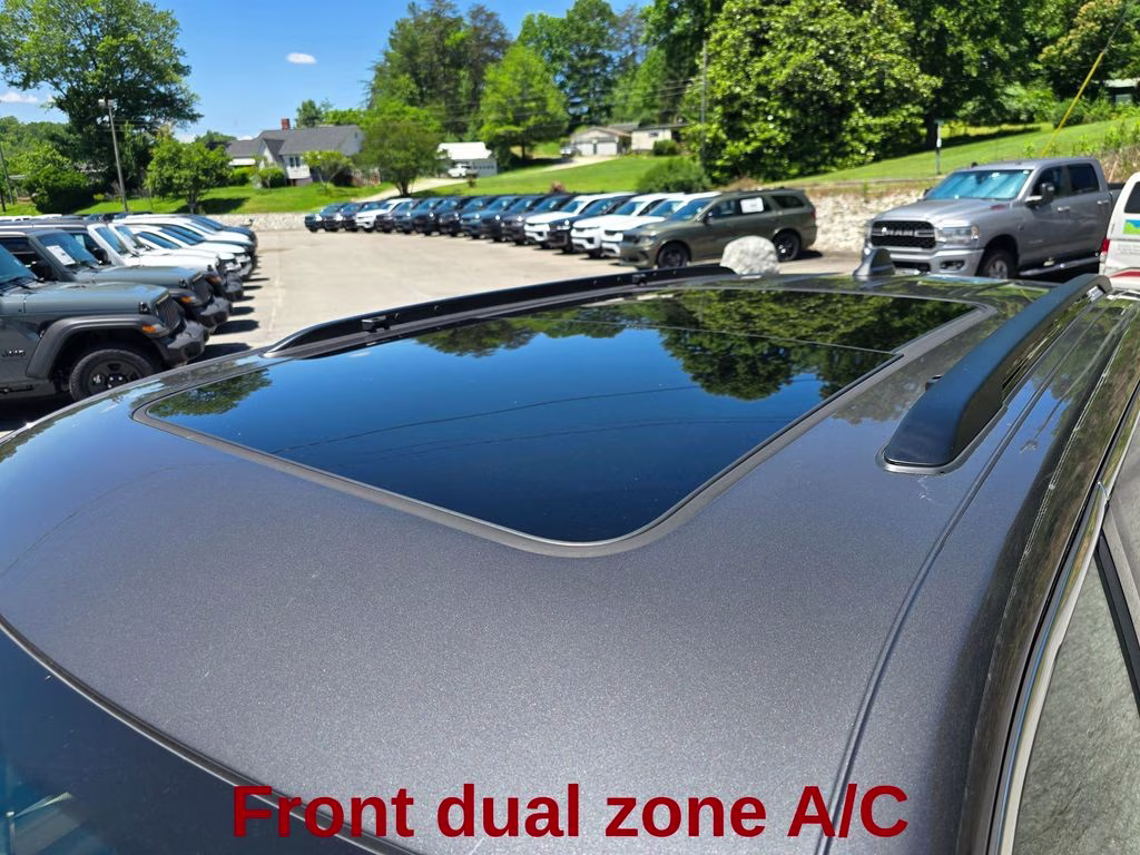 2025 Baltic Gray Metallic Clearcoat Jeep Grand Cherokee Limited 4X4 SUV