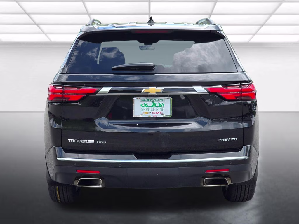 2023 Mosaic Black Metallic Chevrolet Traverse Premier AWD SUV