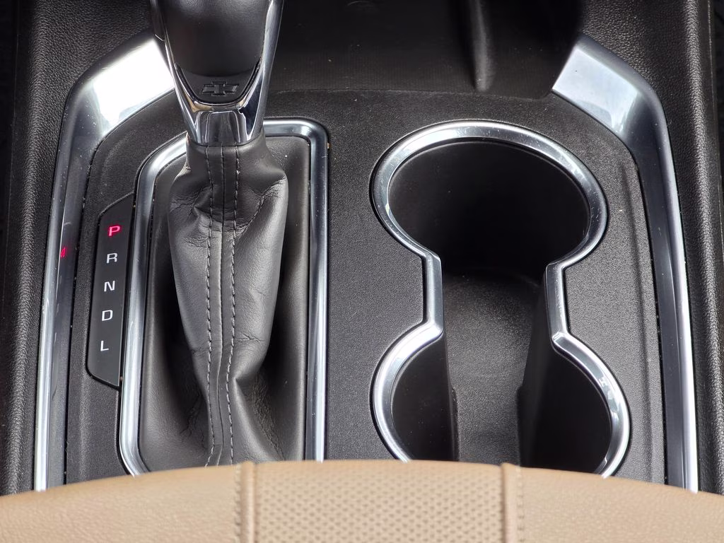 2023 Mosaic Black Metallic Chevrolet Traverse Premier AWD SUV