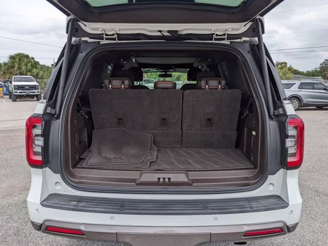 2022 Star White Metallic Tri-Coat Ford Expedition King Ranch 4X4 SUV