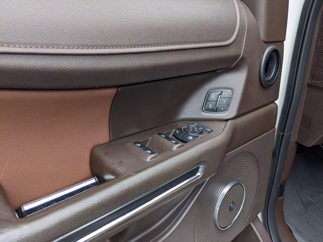 2022 Star White Metallic Tri-Coat Ford Expedition King Ranch 4X4 SUV