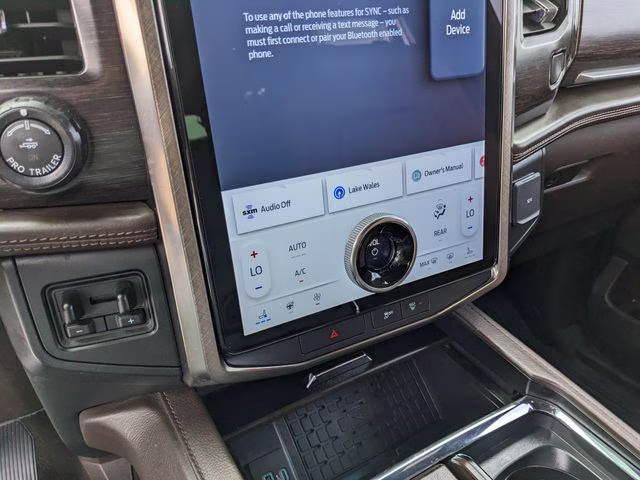 2022 Star White Metallic Tri-Coat Ford Expedition King Ranch 4X4 SUV