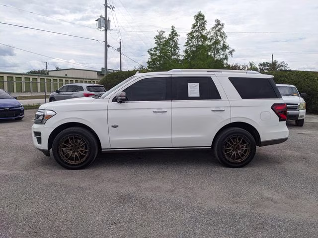 2022 Star White Metallic Tri-Coat Ford Expedition King Ranch 4X4 SUV