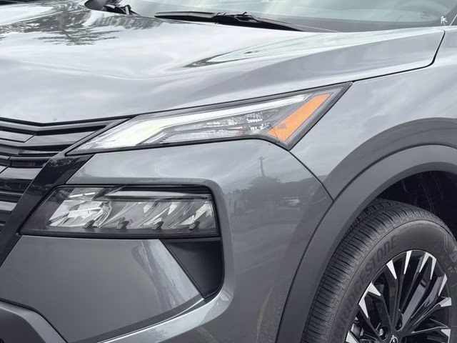 2026 Gun Metallic Nissan Rogue Dark Armor FWD SUV