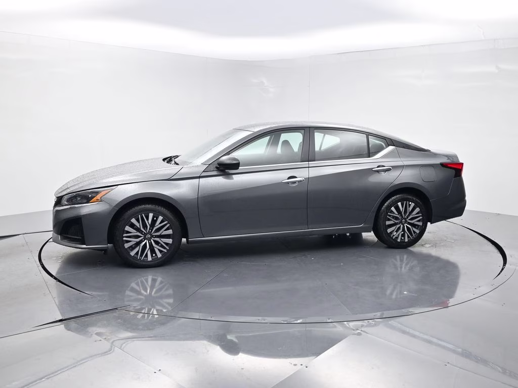 2025 Gun Metallic Nissan Altima 2.5 SV AWD Sedan