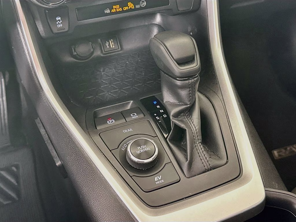 2024 Pearl Toyota RAV4 Hybrid XLE AWD SUV