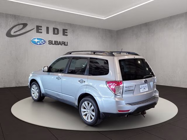 2012 Ice Silver Metallic Subaru Forester 2.5X AWD SUV