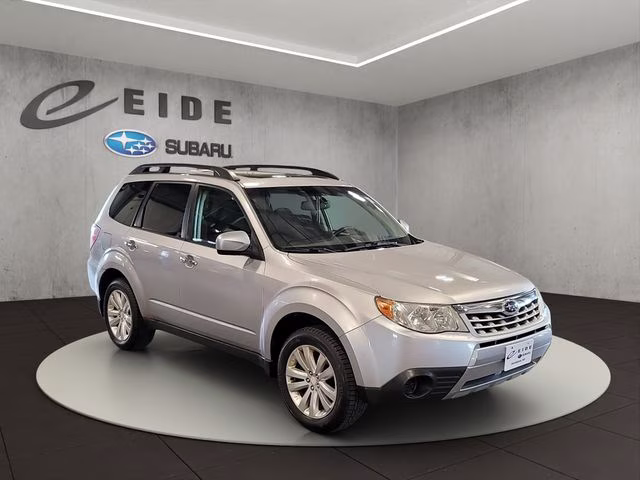2012 Ice Silver Metallic Subaru Forester 2.5X AWD SUV