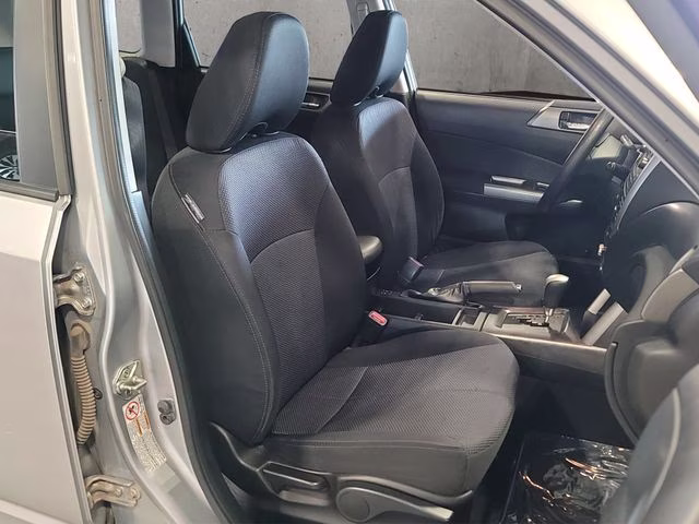 2012 Ice Silver Metallic Subaru Forester 2.5X AWD SUV