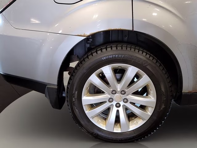 2012 Ice Silver Metallic Subaru Forester 2.5X AWD SUV