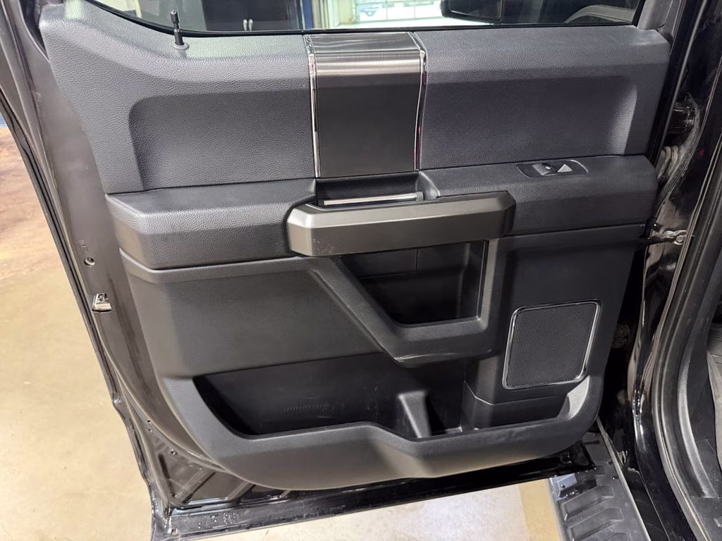 2020 Agate Black Metallic Ford F-150 Lariat FX4 Special Edition w/Tech / Tow & Twin Pan 4X4 Truck