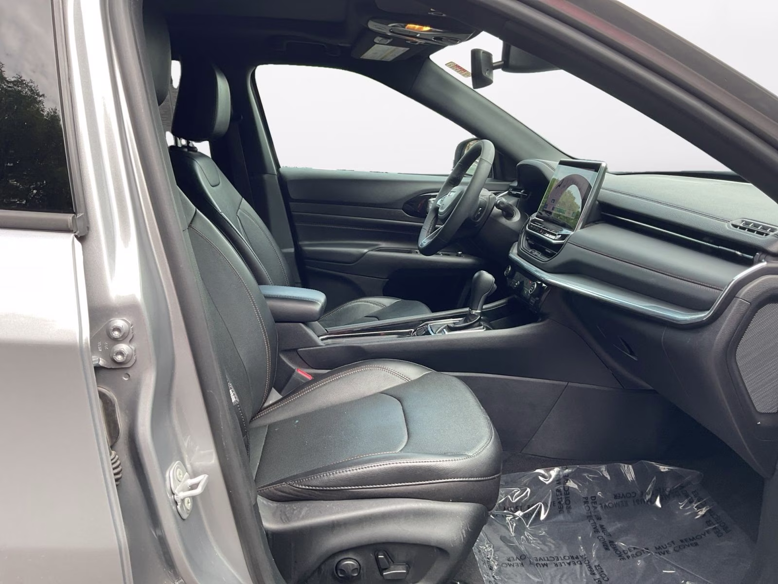 2023 Billet Silver Metallic Clearcoat Jeep Compass Limited 4X4 SUV