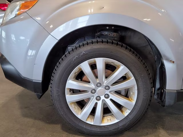 2012 Ice Silver Metallic Subaru Forester 2.5X AWD SUV