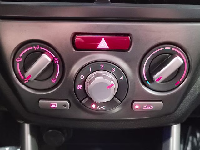 2012 Ice Silver Metallic Subaru Forester 2.5X AWD SUV
