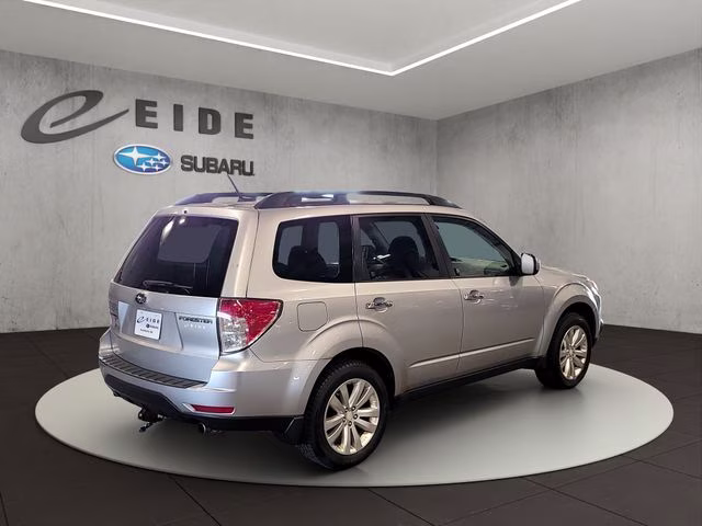 2012 Ice Silver Metallic Subaru Forester 2.5X AWD SUV