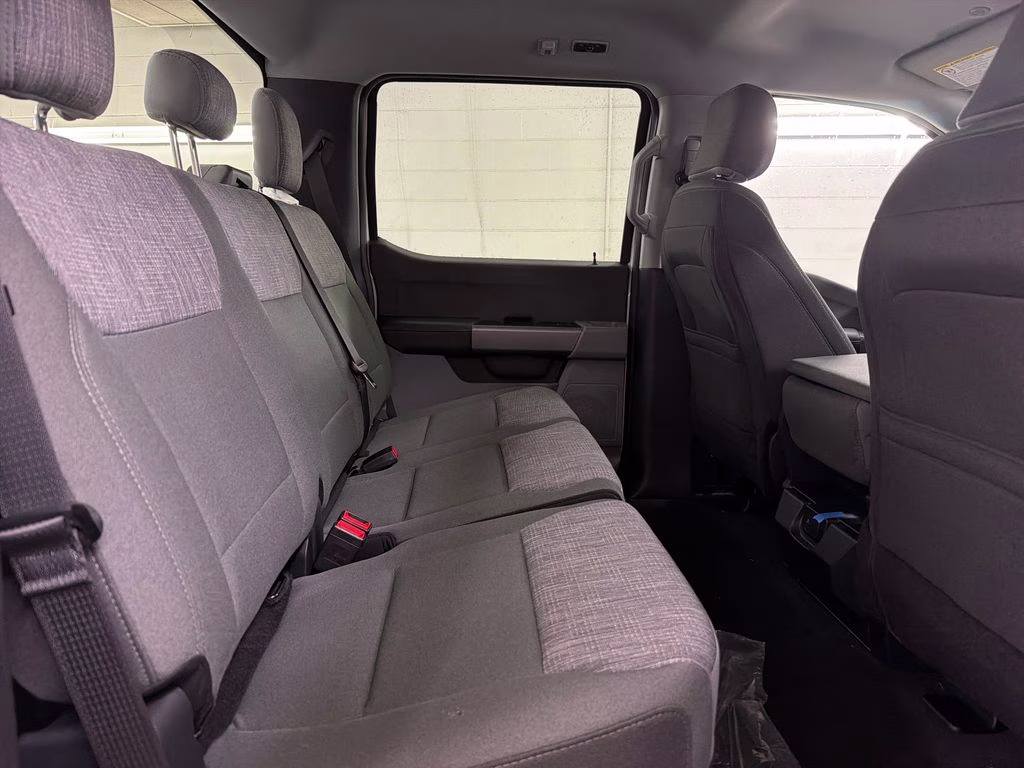 2026 OXFORD WHITE Ford Super Duty F-250 SRW XLT 4X4 Truck