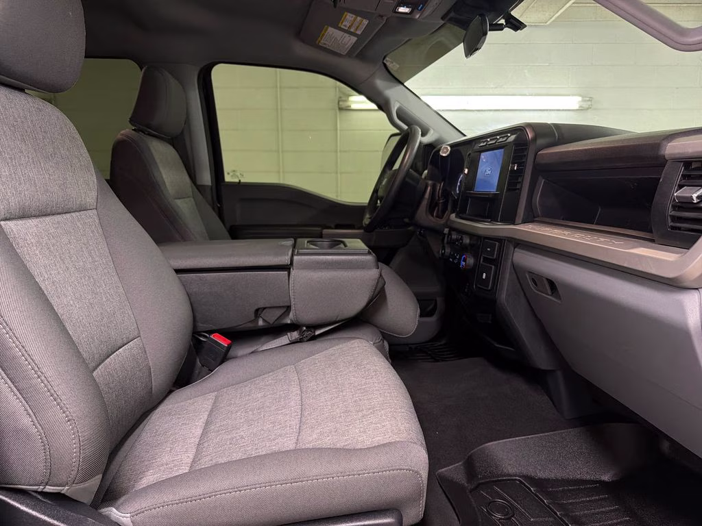 2024 Agate Black Metallic Ford Super Duty F-250 SRW XL 4X4 Truck