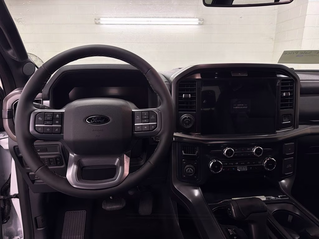 2026 OXFORD WHITE Ford F-150 Lariat 4X4 Truck