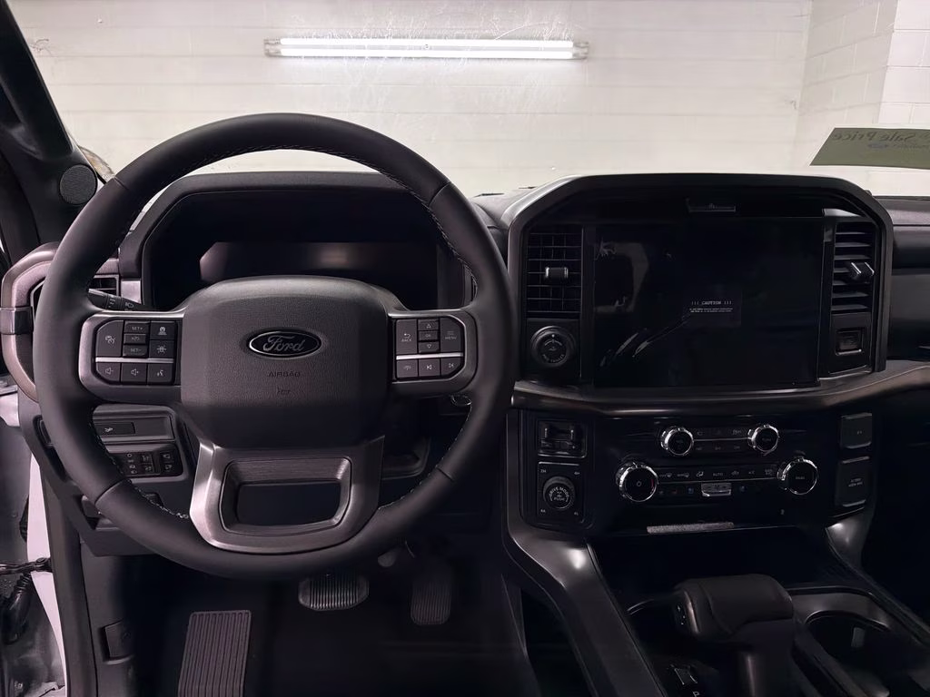2026 AVALANCHE Ford F-150 Lariat 4X4 Truck