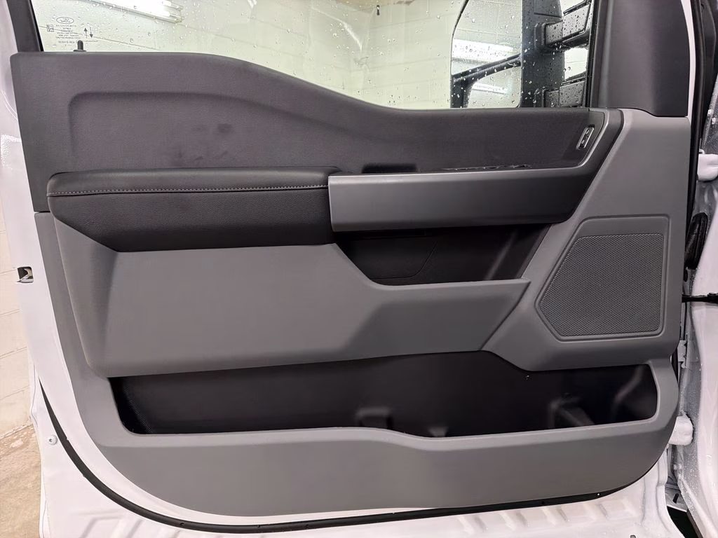 2026 OXFORD WHITE Ford Super Duty F-250 SRW XLT 4X4 Truck